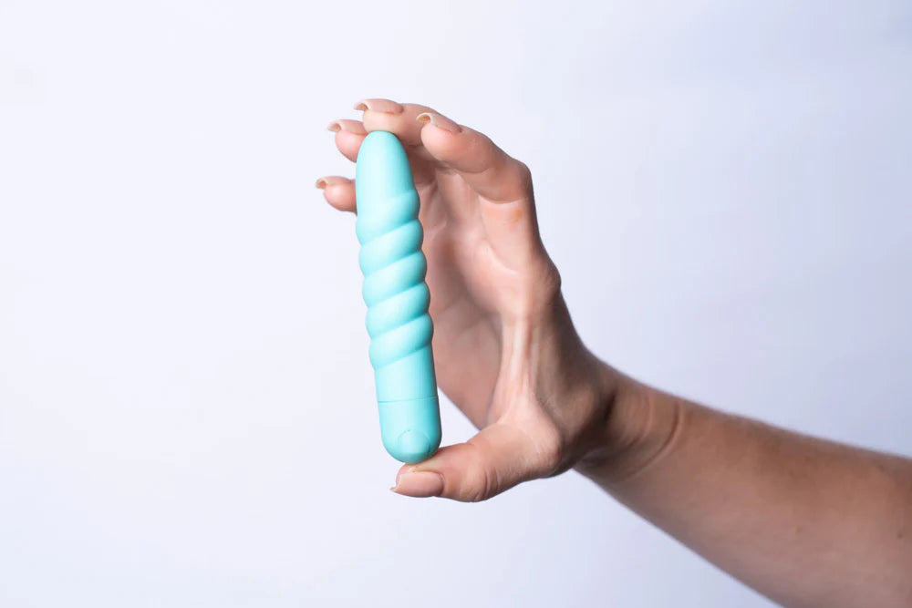 LOLA Silicone Vibrating Twisty Bullet Blue