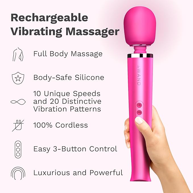 Le Wand Rechargeable Vibrating Massager in Magenta