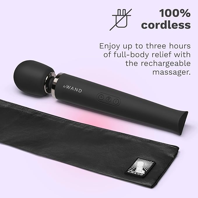Le Wand Rechargeable Vibrating Massager in Black