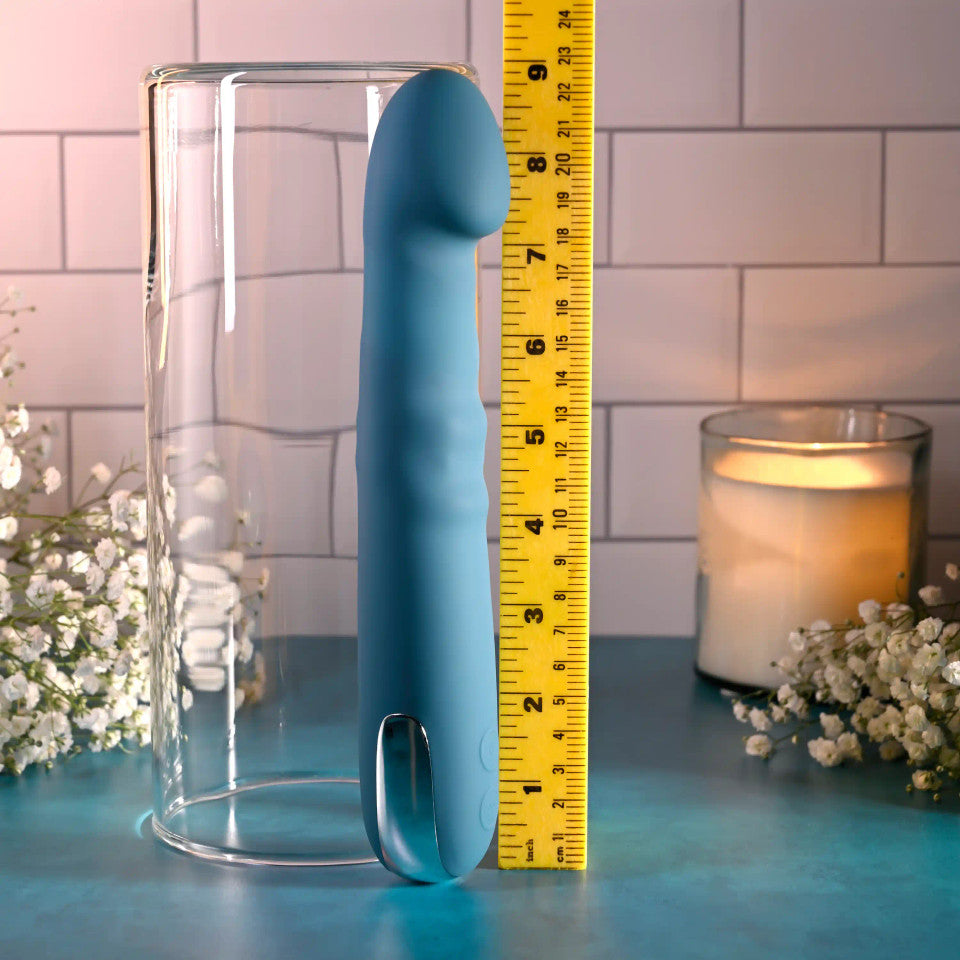 Queen of all Trades Thrusting Vibrator