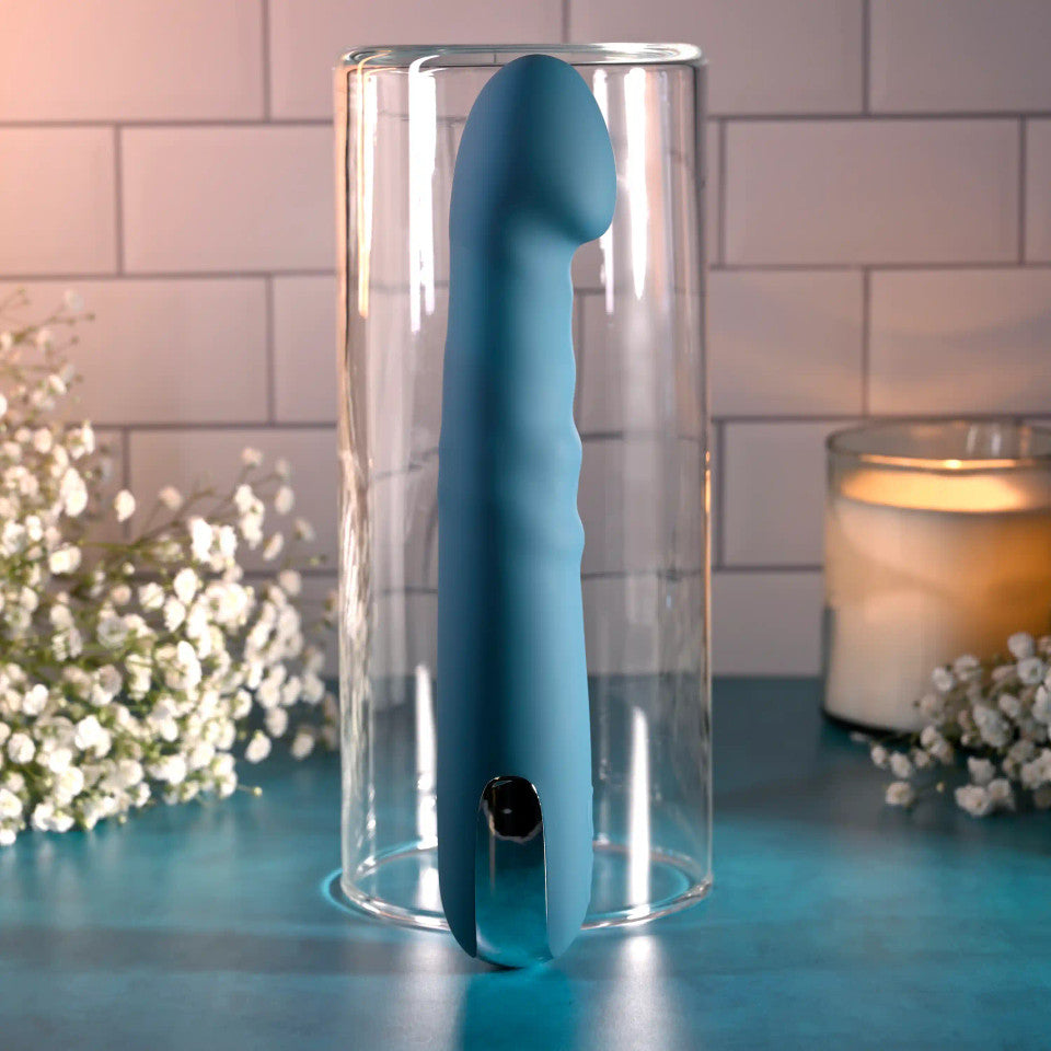 Queen of all Trades Thrusting Vibrator