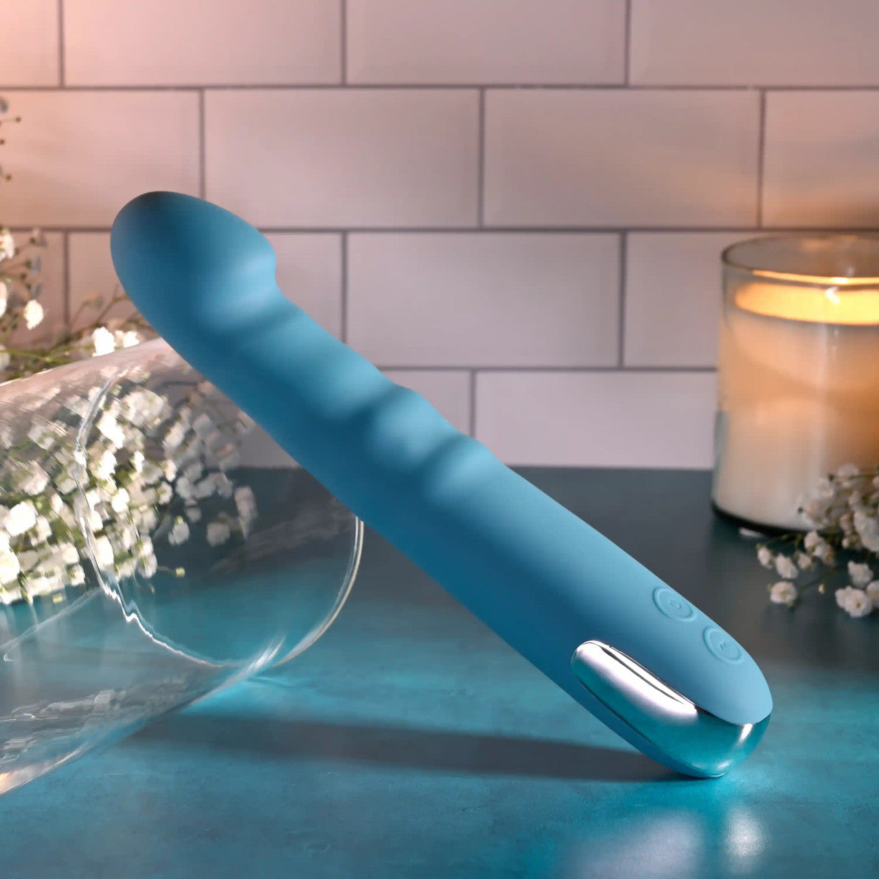 Queen of all Trades Thrusting Vibrator