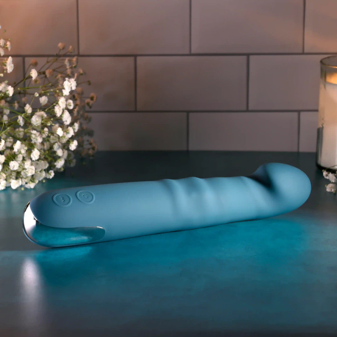 Queen of all Trades Thrusting Vibrator