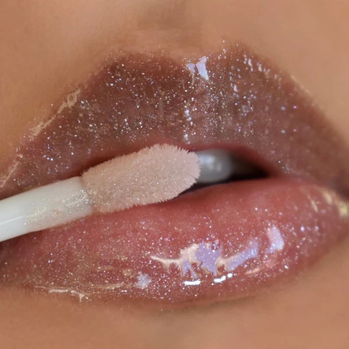 Glow Getter Hydrating Lip Oil (Champagne Kiss - 003)