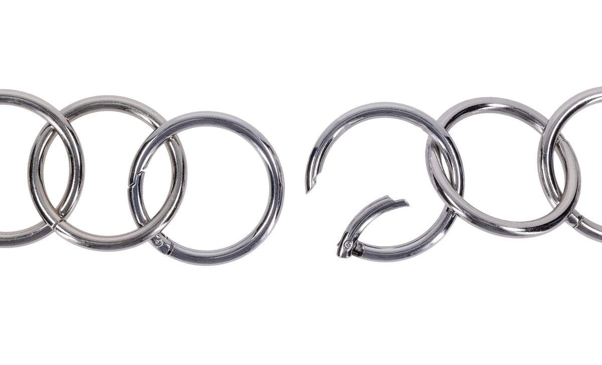 Edge Tuggable Clover Nipple Clamps