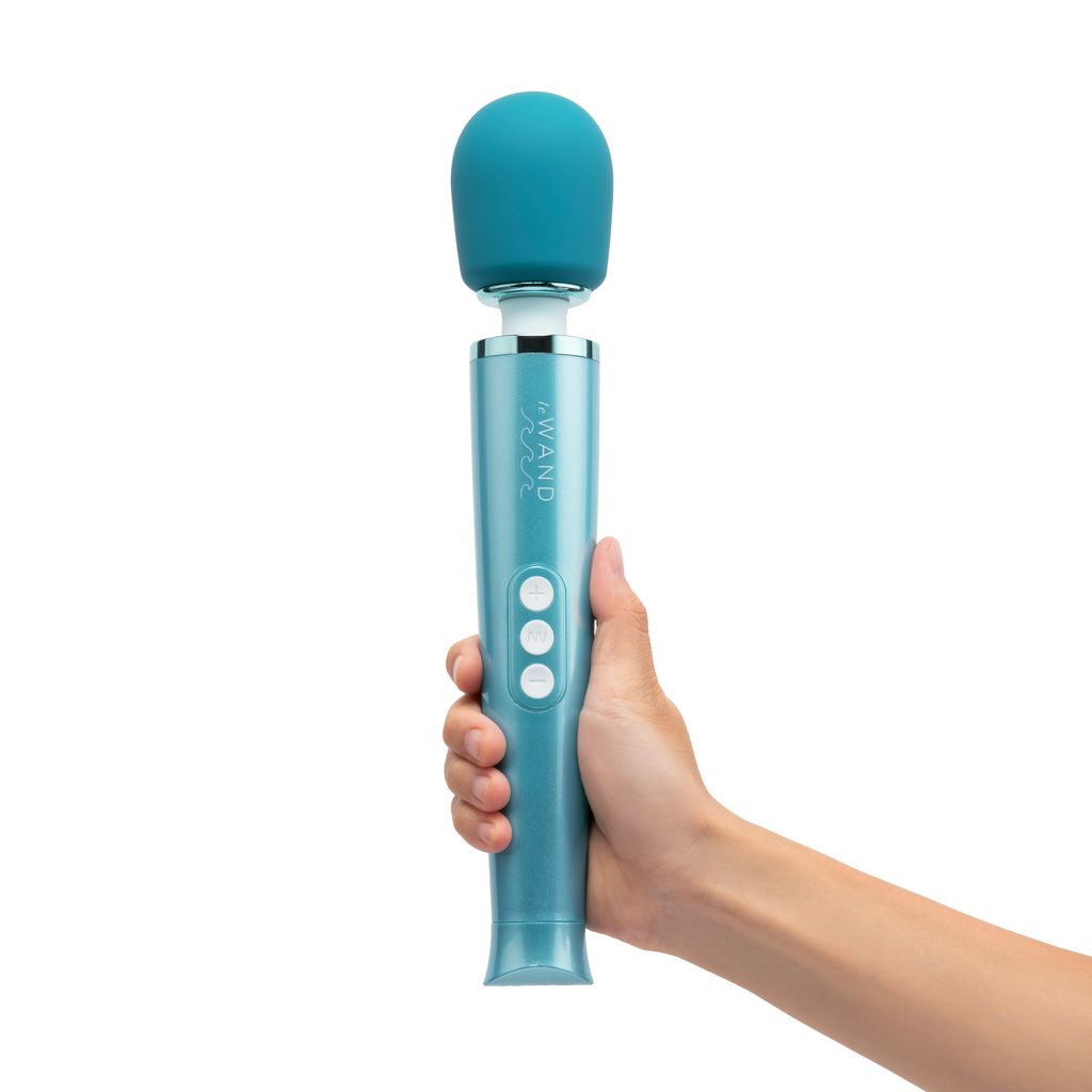 Le Wand Dive Submersible Wand Massager