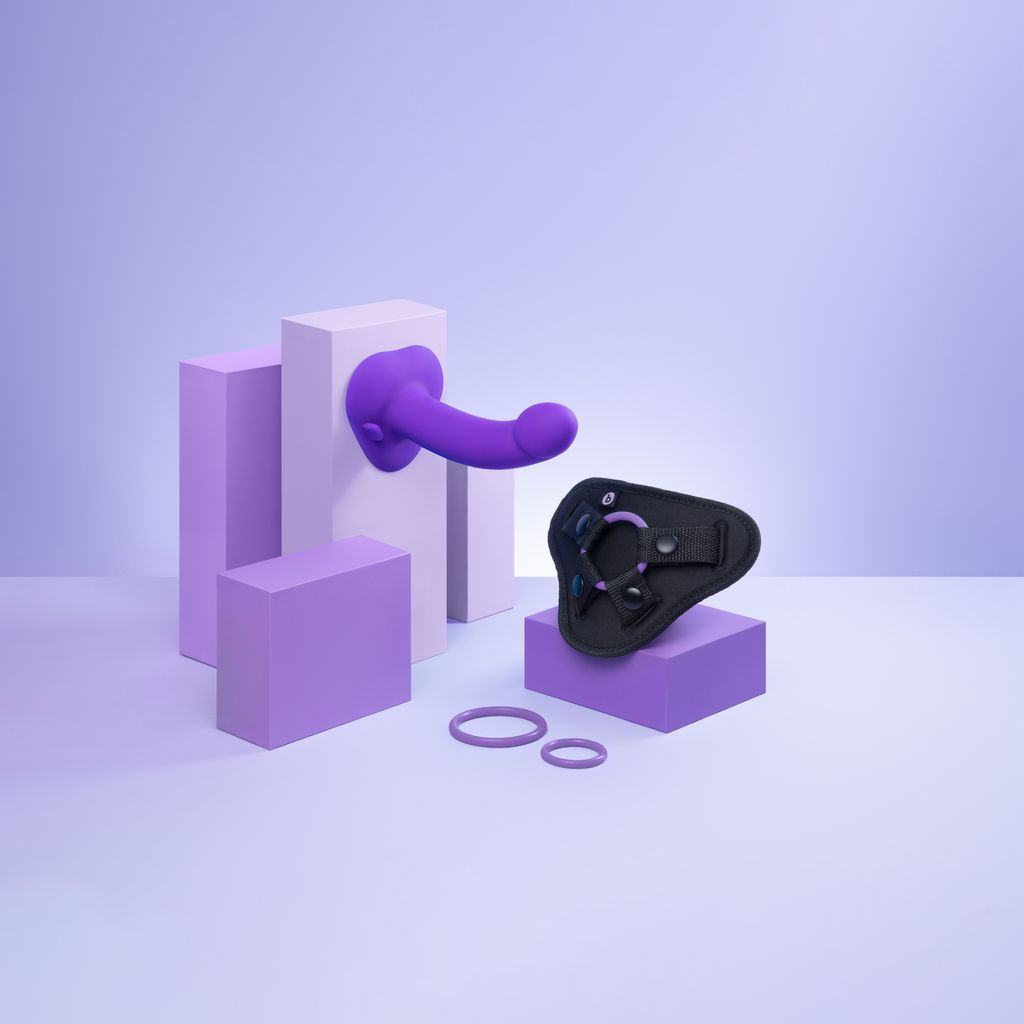 bVibe Curved Vibrating Strap-On Kit