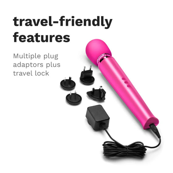 Le Wand Rechargeable Vibrating Massager in Magenta